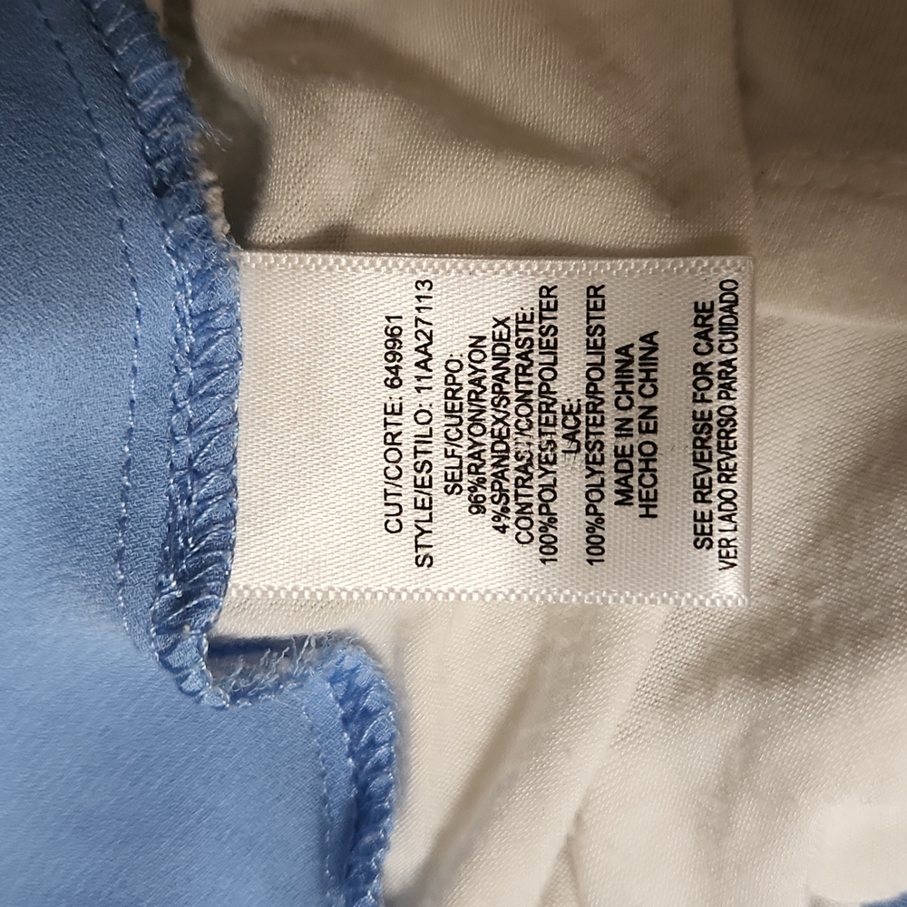 HeartSoul Contrasting Hi/Low Tank Top - Picture 10 of 10